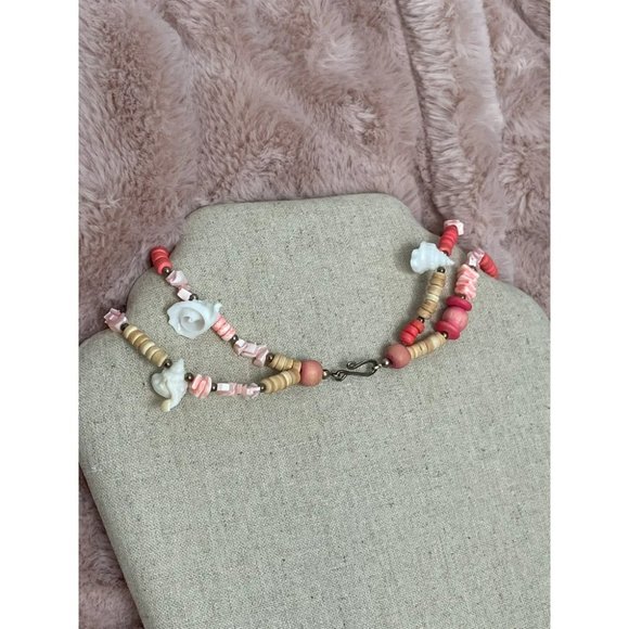 Vintage Double Stranded Beaded Seashell Necklace 🐚 - Picture 3 of 4